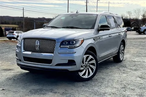 Photos of 2023 Lincoln Navigator Reserve for sale in Madison Heights, VA at Autova