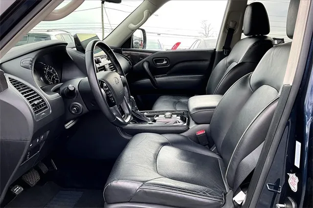 2024 Infiniti QX80 Luxe photo 4