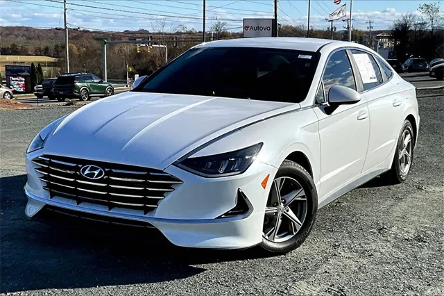 2021 Hyundai Sonata SE photo 3