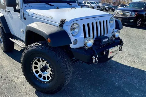 More photos of 2016 Jeep Wrangler Rubicon at Autova, VA