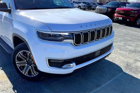 More photos of 2023 Jeep Wagoneer at Autova, VA