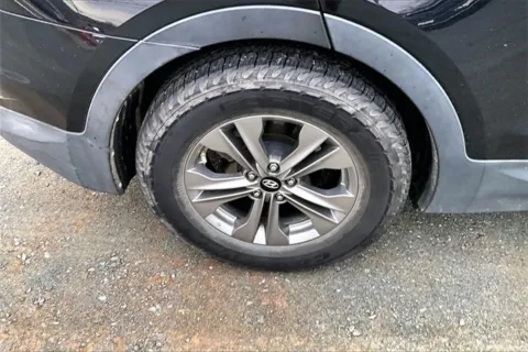 More photos of 2016 Hyundai Santa Fe Sport 2.4 Base at Autova, VA