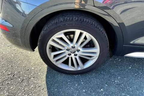 More photos of 2019 Audi Q5 2.0T Premium Plus at Autova, VA