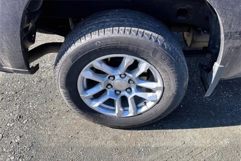 More photos of 2023 Chevrolet Silverado 1500 LT at Autova, VA