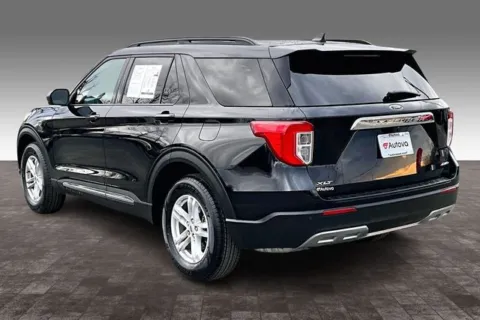 More photos of 2022 Ford Explorer XLT at Autova, VA