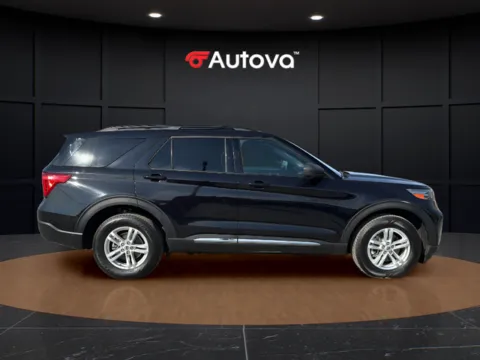 More photos of 2022 Ford Explorer XLT at Autova, VA