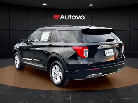 Photos of 2022 Ford Explorer XLT for sale in Madison Heights, VA at Autova