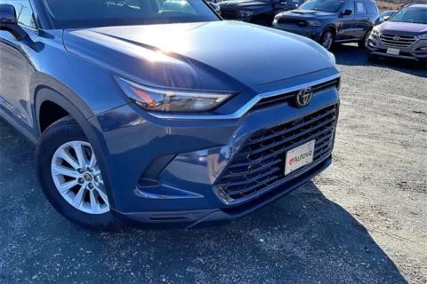 More photos of 2025 Toyota Grand Highlander XLE at Autova, VA