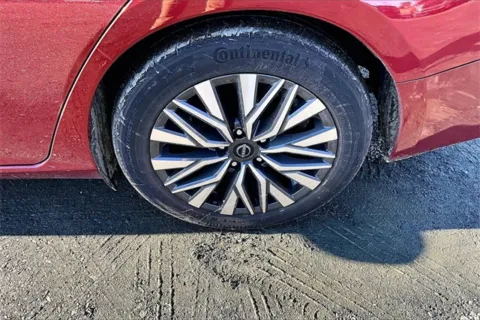 More photos of 2024 Nissan Altima 2.5 SV at Autova, VA