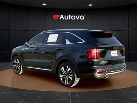 Photos of 2023 Kia Sorento Hybrid SX Prestige for sale in Madison Heights, VA at Autova