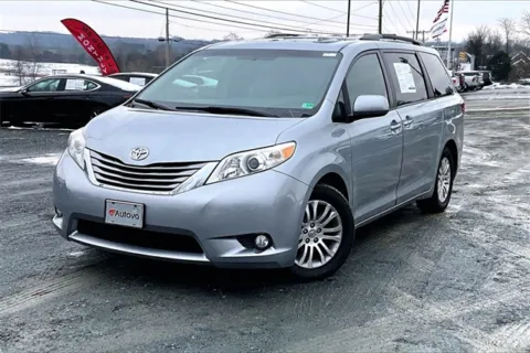 Photos of 2017 Toyota Sienna XLE for sale in Madison Heights, VA at Autova