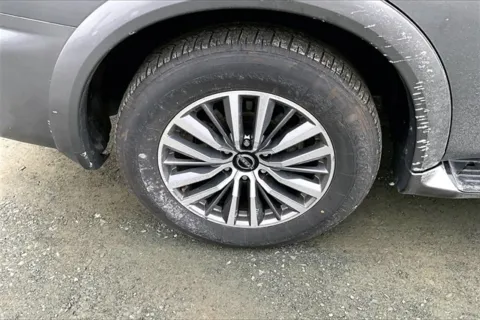 More photos of 2023 Nissan Armada SL at Autova, VA