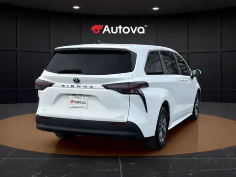 More photos of 2024 Toyota Sienna LE at Autova, VA