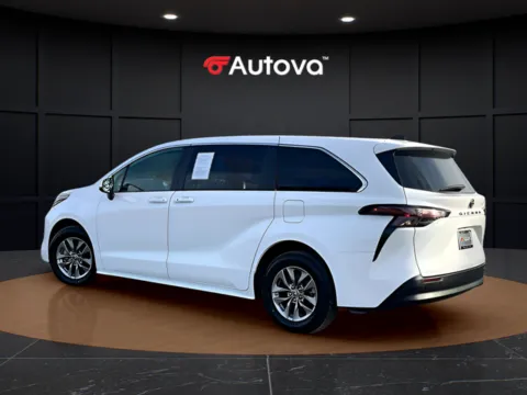 Photos of 2024 Toyota Sienna LE for sale in Madison Heights, VA at Autova