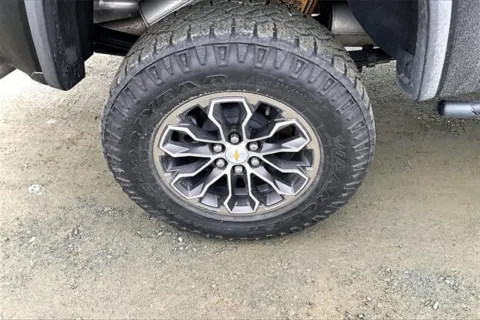 More photos of 2022 Chevrolet Colorado ZR2 at Autova, VA