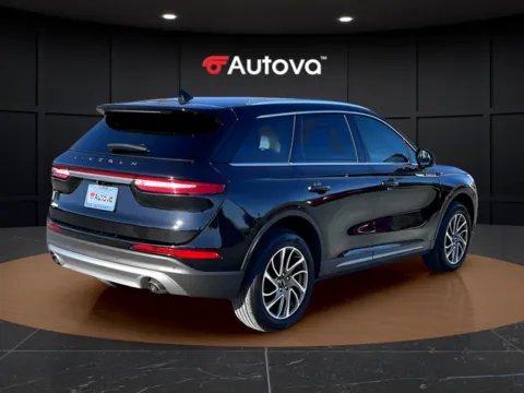 More photos of 2021 Lincoln Corsair Standard at Autova, VA