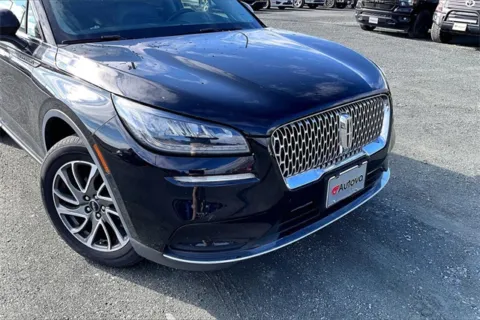 More photos of 2021 Lincoln Corsair Standard at Autova, VA