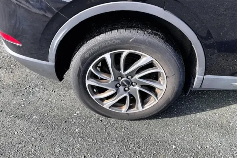 More photos of 2021 Lincoln Corsair Standard at Autova, VA