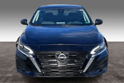 Photos of 2024 Nissan Altima 2.5 SV for sale in Madison Heights, VA at Autova