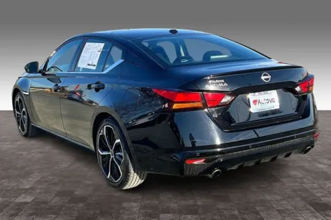 More photos of 2023 Nissan Altima 2.5 SR at Autova, VA