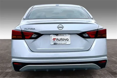 More photos of 2023 Nissan Altima 2.5 SR at Autova, VA