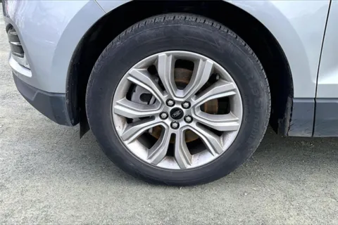 More photos of 2024 Ford Edge Titanium at Autova, VA