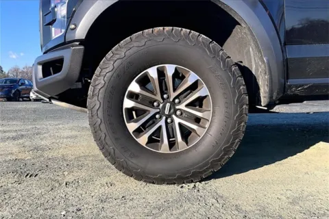 More photos of 2019 Ford F-150 Raptor at Autova, VA