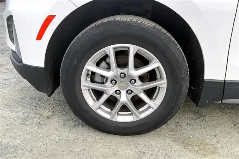 More photos of 2023 Chevrolet Equinox LT at Autova, VA