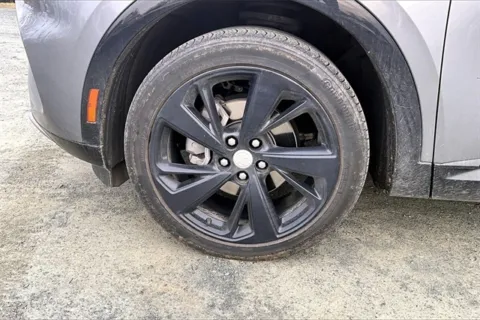 More photos of 2021 Buick Envision Essence at Autova, VA