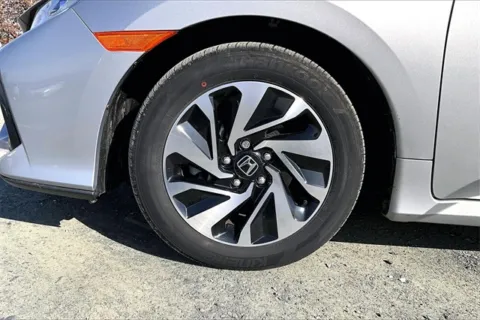 More photos of 2019 Honda Civic LX at Autova, VA