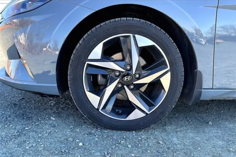 More photos of 2023 Hyundai Elantra Hybrid Limited at Autova, VA