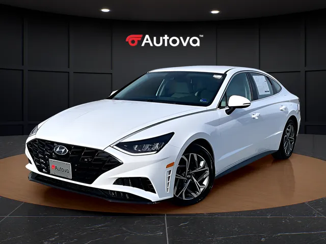 White 2023 Hyundai Sonata SEL for sale in Madison Heights, VA
