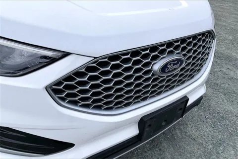 More photos of 2024 Ford Edge SEL at Autova, VA