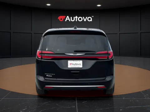 More photos of 2024 Chrysler Pacifica Touring L at Autova, VA