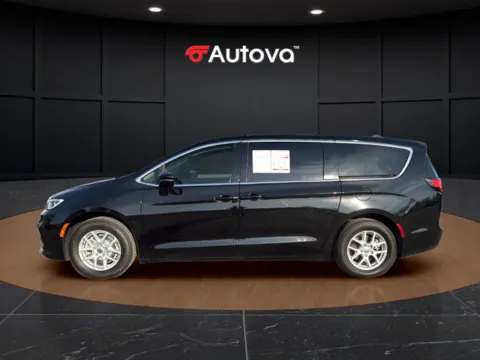 Another view of 2024 Chrysler Pacifica Touring L for sale in Madison Heights, VA at Autova