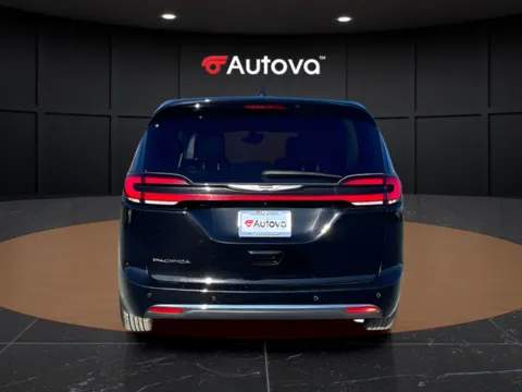 Another view of 2024 Chrysler Pacifica Touring L for sale in Madison Heights, VA at Autova