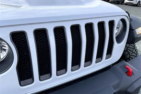 More photos of 2021 Jeep Wrangler Unlimited Rubicon at Autova, VA