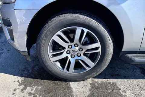 More photos of 2024 Ford Expedition Max Limited at Autova, VA