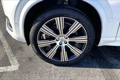 More photos of 2022 Volvo XC90 T6 Inscription at Autova, VA