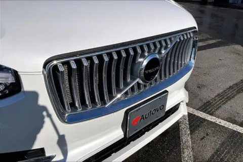 More photos of 2022 Volvo XC90 T6 Inscription at Autova, VA