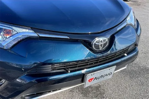 More photos of 2018 Toyota RAV4 XLE at Autova, VA