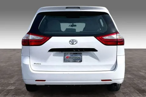 More photos of 2017 Toyota Sienna L at Autova, VA