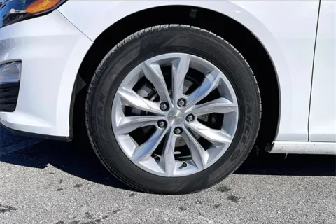 More photos of 2024 Chevrolet Malibu LT at Autova, VA