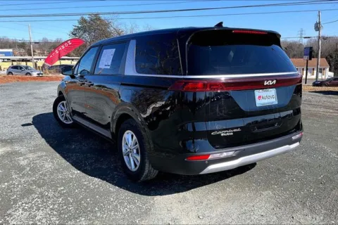 Another view of 2022 Kia Carnival LXS for sale in Madison Heights, VA at Autova