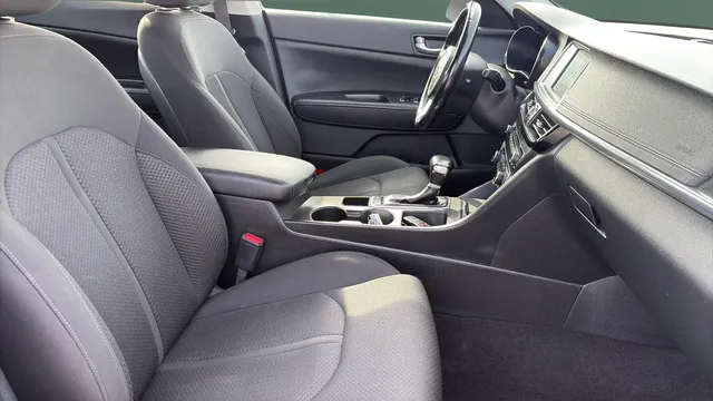 2017 Kia Optima Premium Hybrid - Photo 15