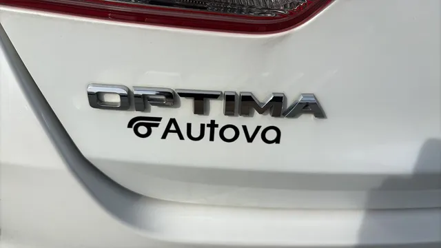 2017 Kia Optima Premium Hybrid - Photo 11