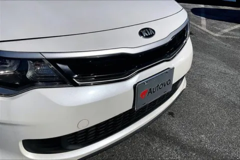 More photos of 2017 Kia Optima Hybrid at Autova, VA