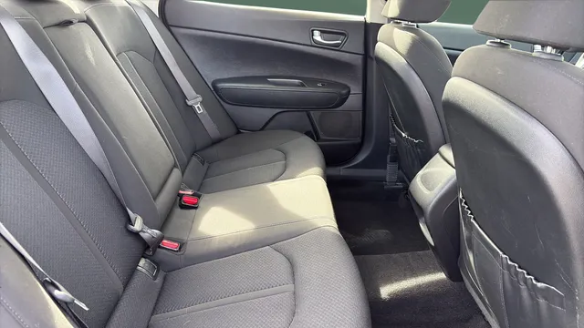 2017 Kia Optima Premium Hybrid - Photo 18