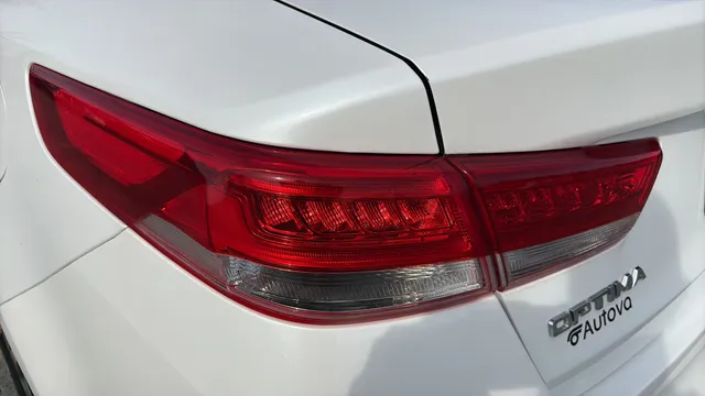 2017 Kia Optima Premium Hybrid - Photo 10