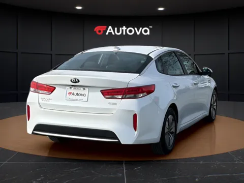 More photos of 2017 Kia Optima Hybrid at Autova, VA